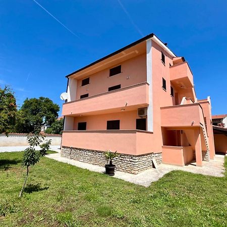 Mia Apartments Медулин Экстерьер фото