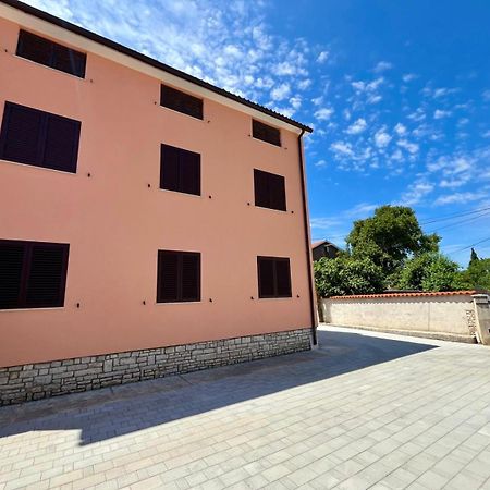 Mia Apartments Медулин Экстерьер фото